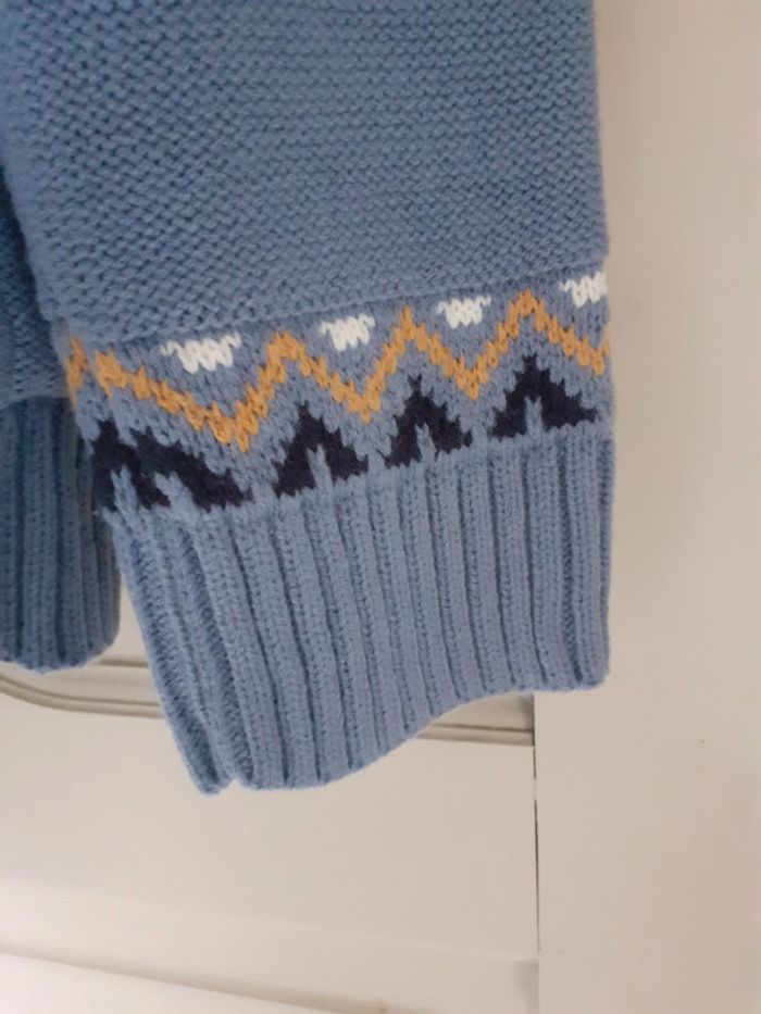 Cardigan façon Tricot blanche porte - photo numéro 6