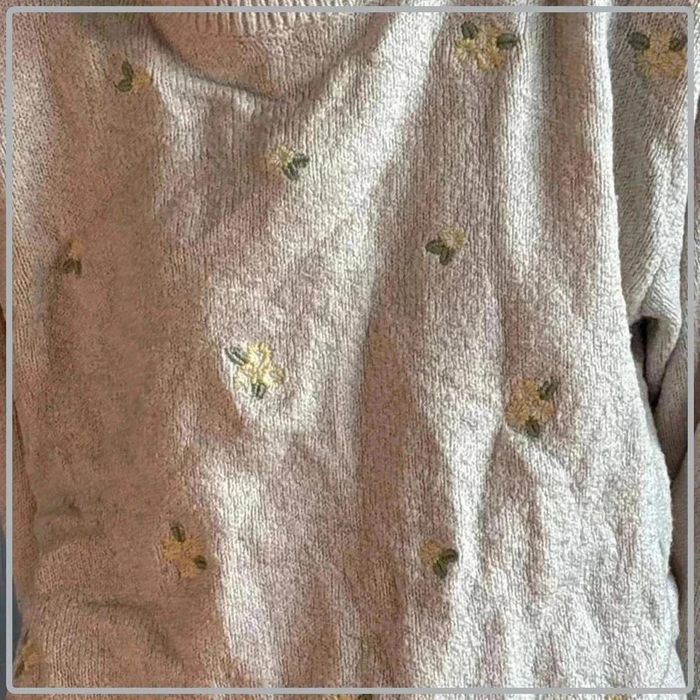 Pull  motif floral  taille  34 marque  mango - photo numéro 2