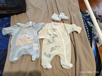 Lot naissance pyjamas 