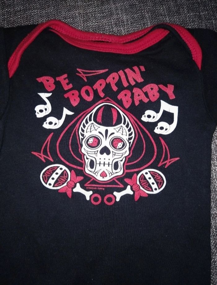 Body bébé dark manche courte - photo numéro 2