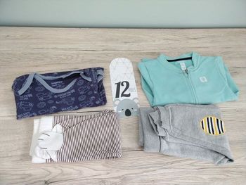 Lot de 4 vêtements garçon 12 mois