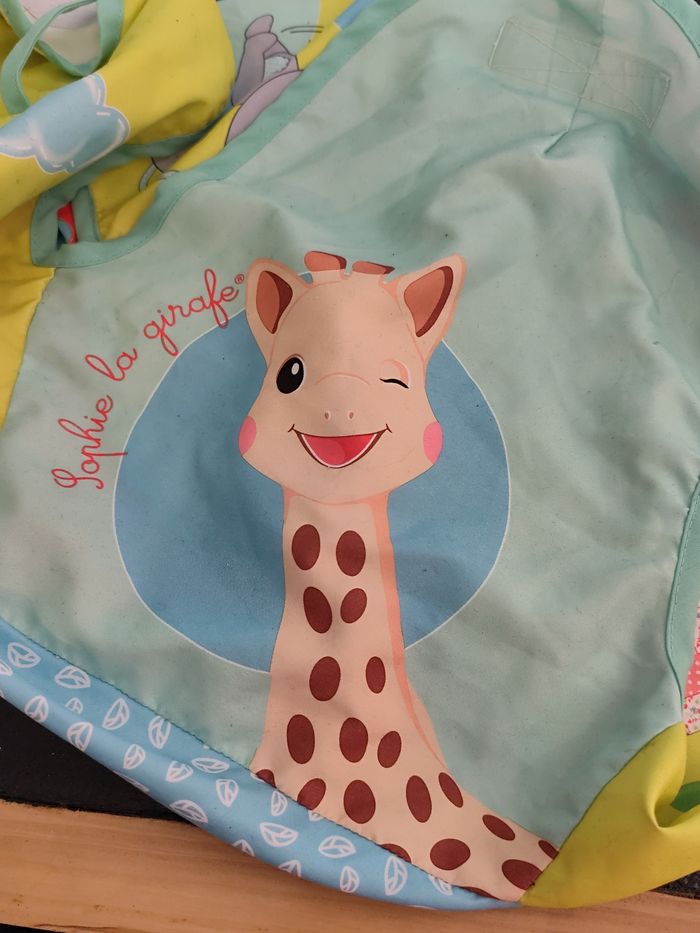 Ensemble tapis d'éveil et coussin Sophie la GirafeEnsemble tapis d'éveil et coussin Sophie la Girafe - photo numéro 7