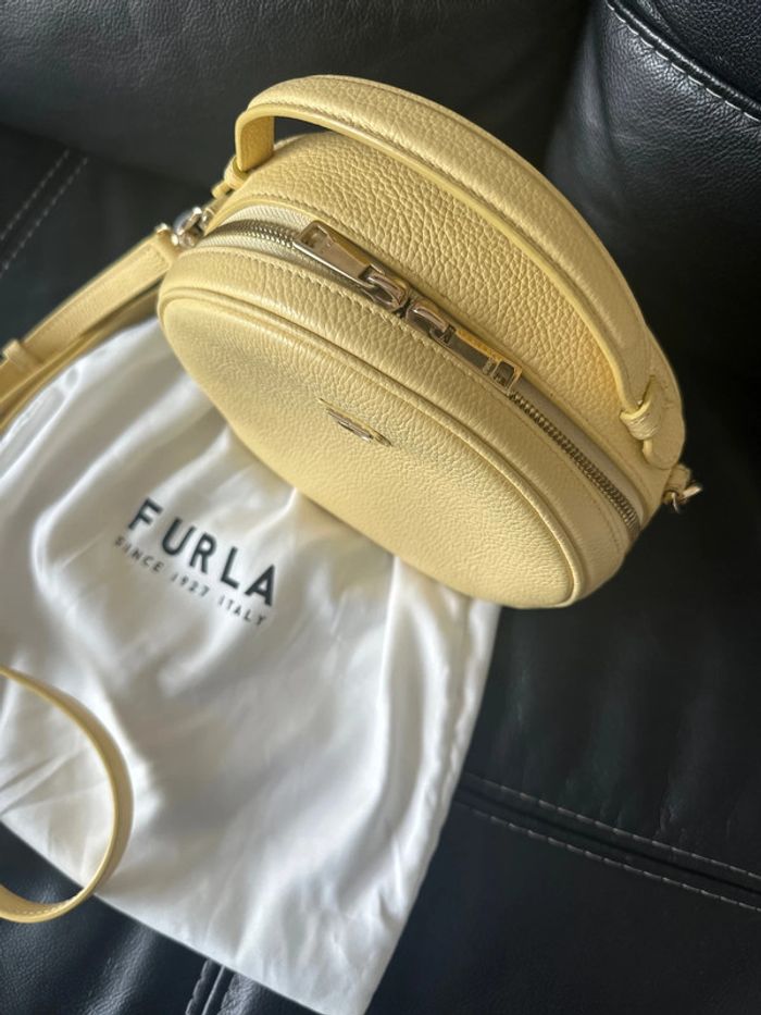 Sac cuir à bandoulière Furla - photo numéro 3