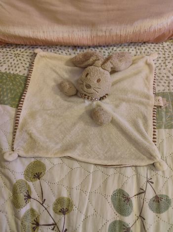 Doudou lapin beige marron natures et découvertes