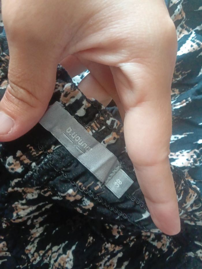 Jupe courte taille 38 b-young🌹 - photo numéro 2