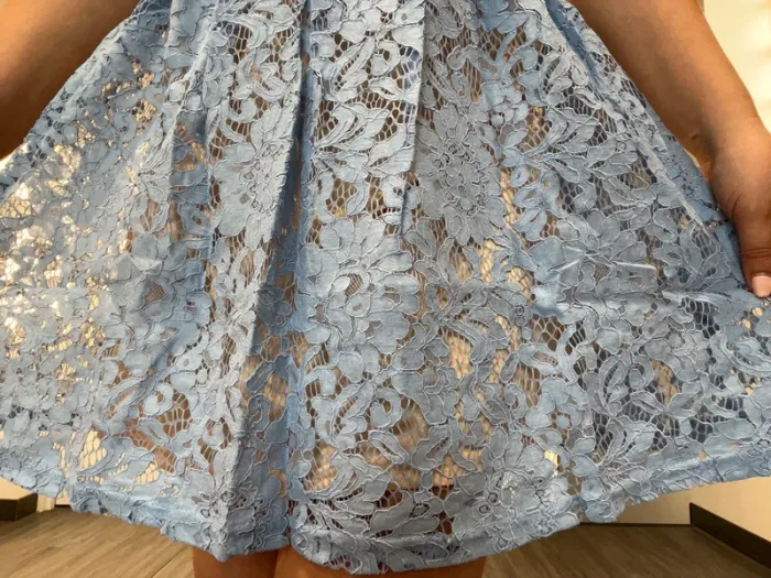 Robe bleu broderie dentelle mariage qed london sexy - photo numéro 4
