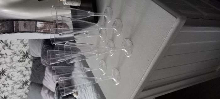 Lot 8 flutes à champagne