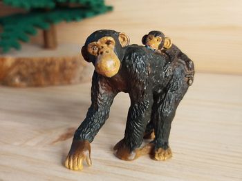 PAPO Singe chimpanzé et son bébé Figurine animal de la savane