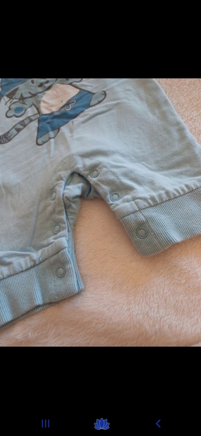 Ensemble bébé taille 1 mois - photo numéro 3