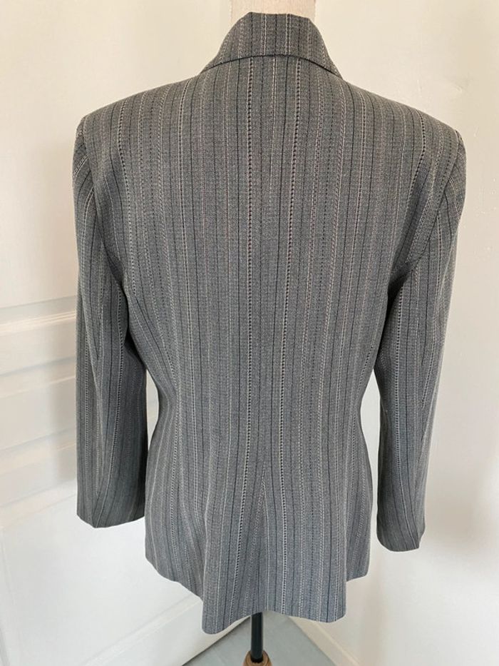 Veste blazer grise à rayures blanches - photo numéro 5