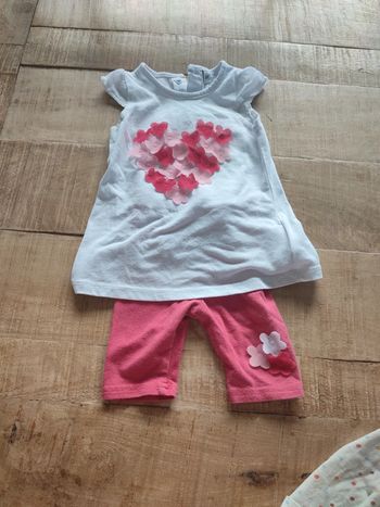 Ensemble legging + tshirt 6 mois