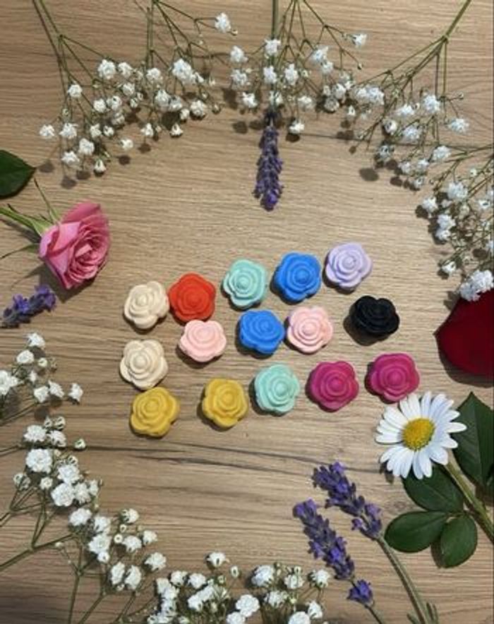Lot de 15 perles fleurs en silicone