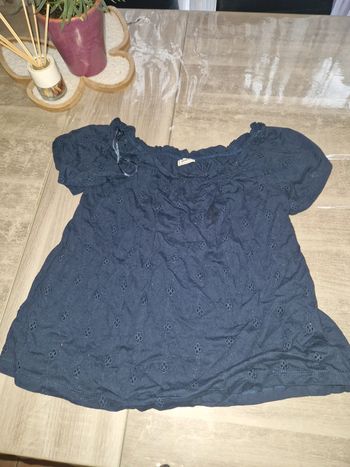 tee-shirt bleu marine