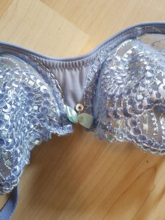 Soutiens-gorge dentelle - photo numéro 4