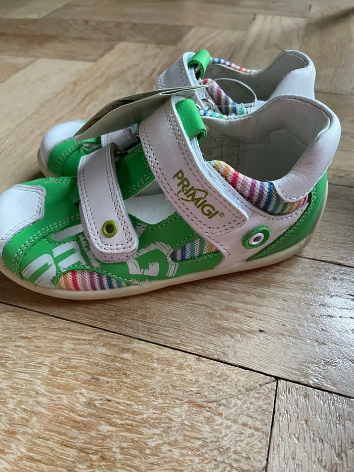 Sandales neuves semelles souples