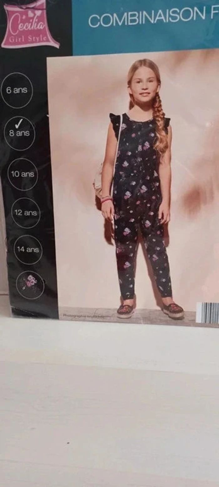 Combi-pantalon fille, été, motif fleuri, taille 8 ans, neuve dans l'emballage. - photo numéro 4