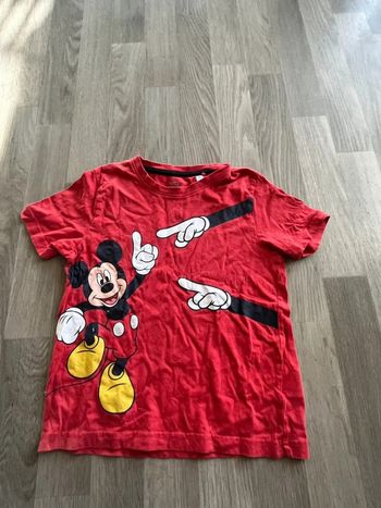 Très jolie tee shirt Blouse disney Mickey taille 6 / 8 ans