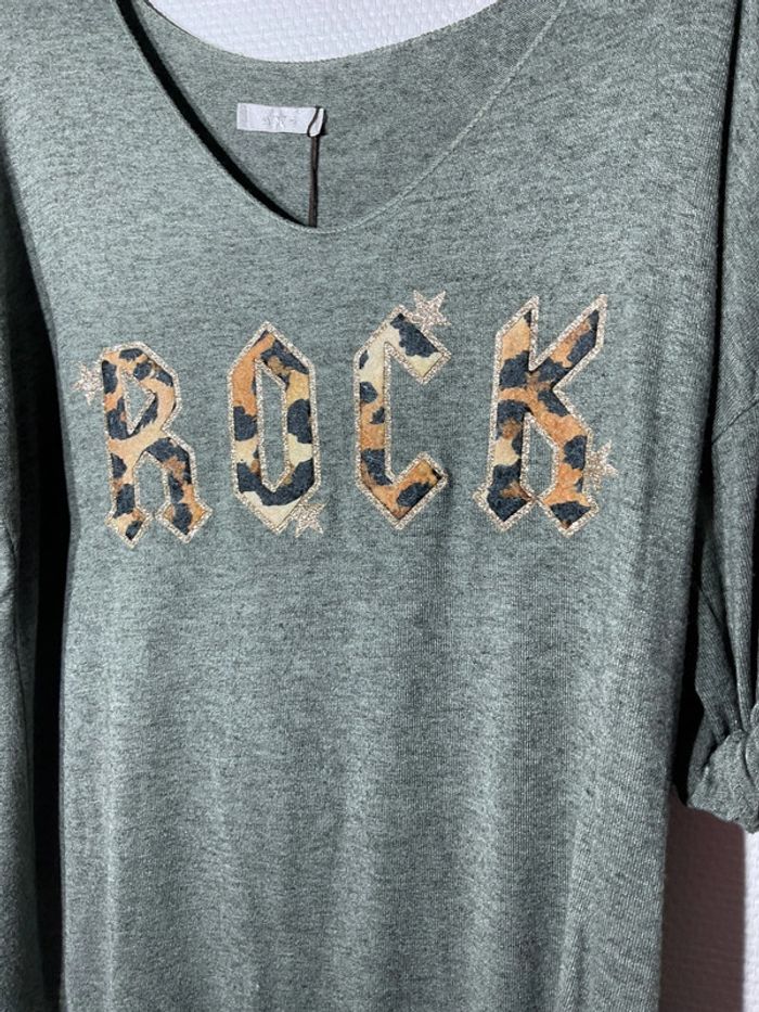 Pull « rock » femme taille unique (36-42)- nos- neuf avec étiquette - photo numéro 2