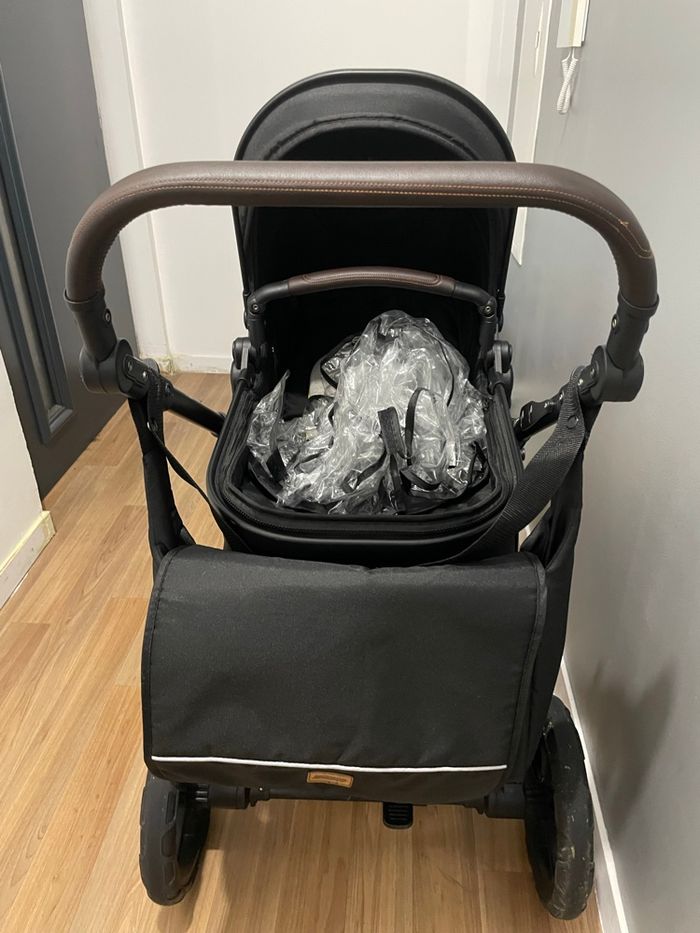 Poussette - photo numéro 2