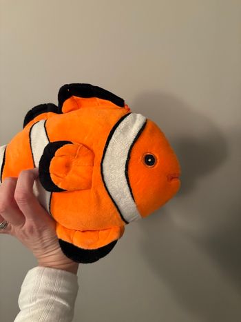 Poisson en peluche 