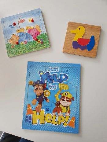 Lit de 3 puzzles en bois