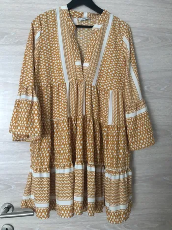 Robe à volants
