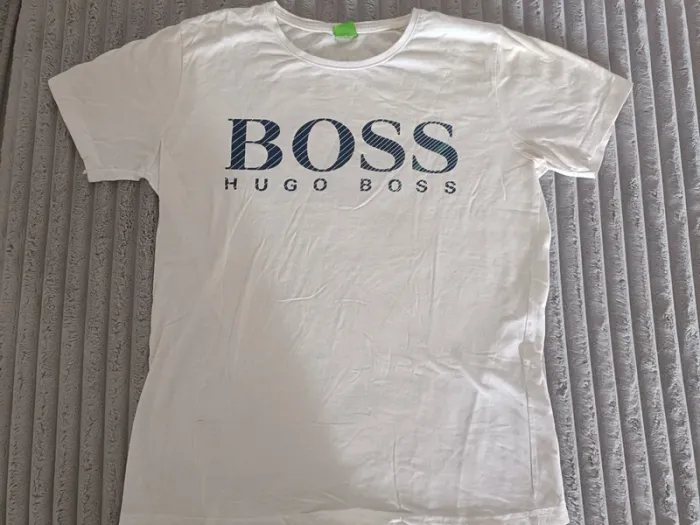 T-shirt Hugo boss taille L - photo numéro 6