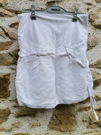 Short blanc en lin maternité taille40