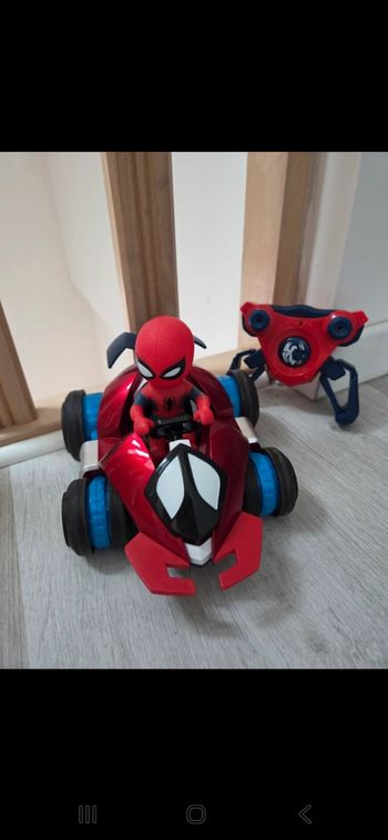 Voiture spiderman