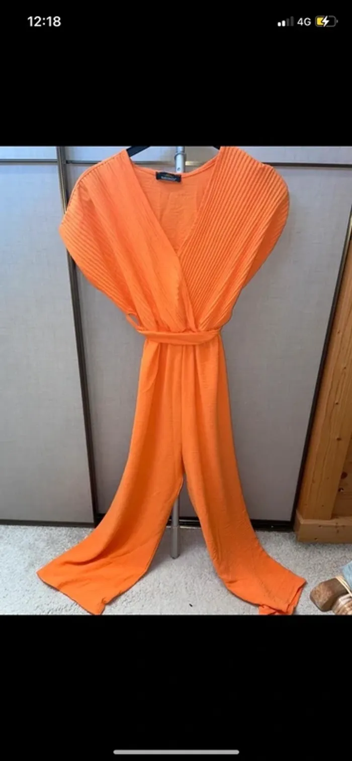 Jolie combinaison manches courtes orange - photo numéro 3