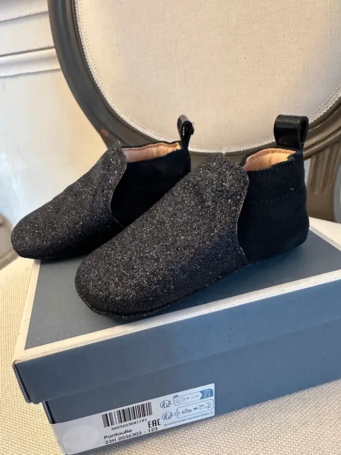 NEUF Jacadi chaussures chaussons cuir bleu marine pailletées bébé fille 18 Basile - photo numéro 3