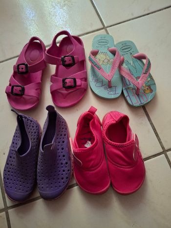Lot de chaussures pour fille