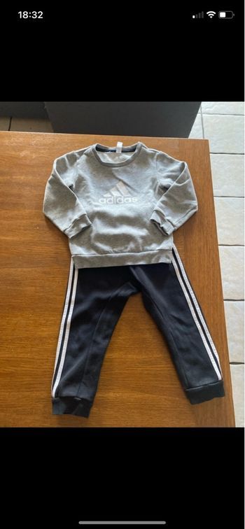 Jogging adidas