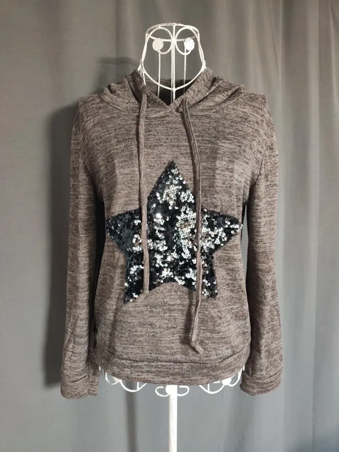 Sweat à capuche avec étoile en sequins 36 - photo numéro 2