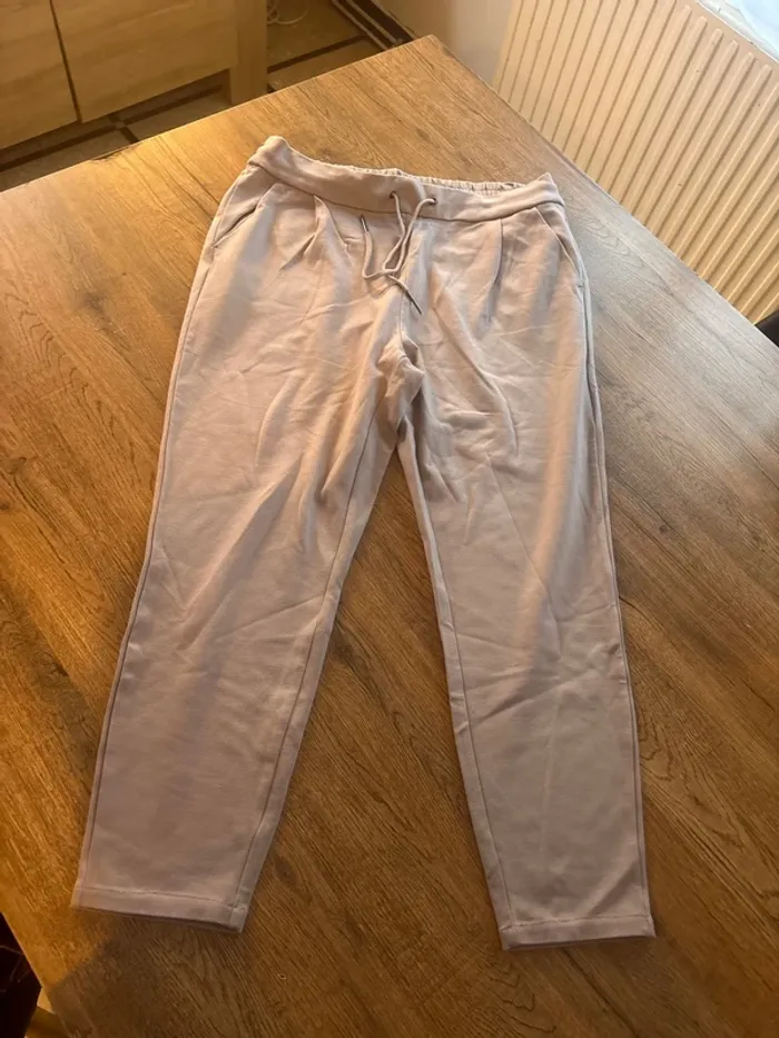 Pantalon vero moda