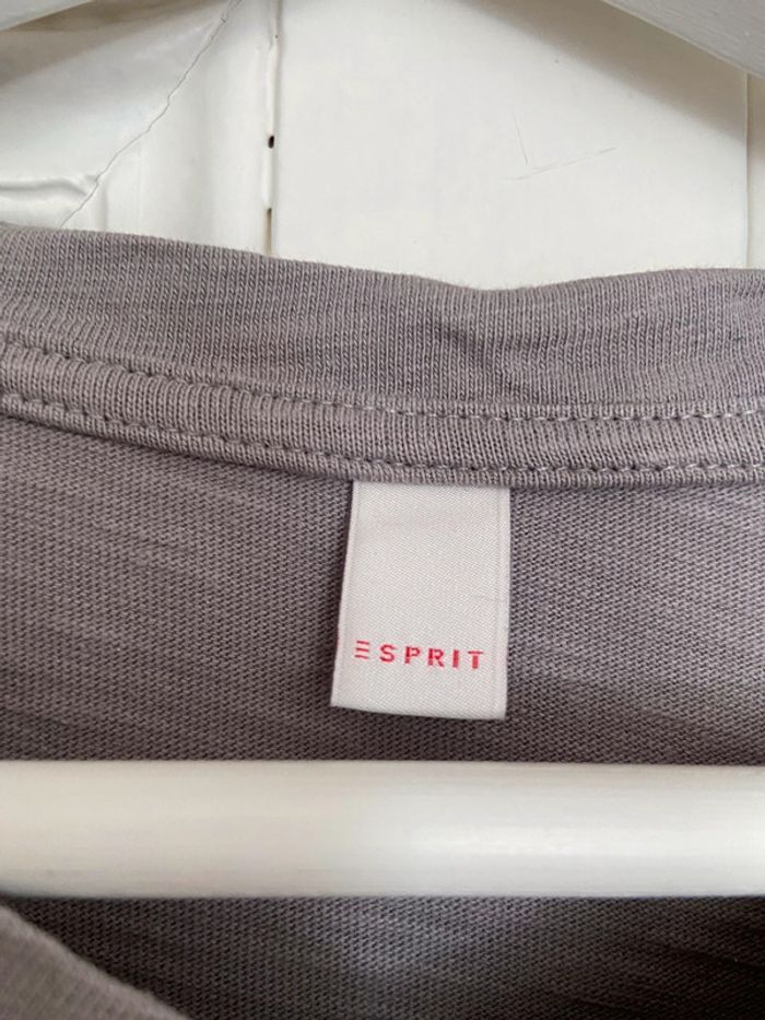Tee-shirt Esprit neuf taille 14 ans - photo numéro 3