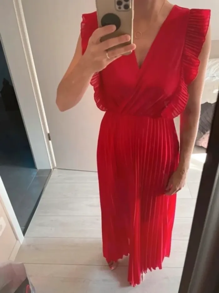 Robe longue rouge - photo numéro 2