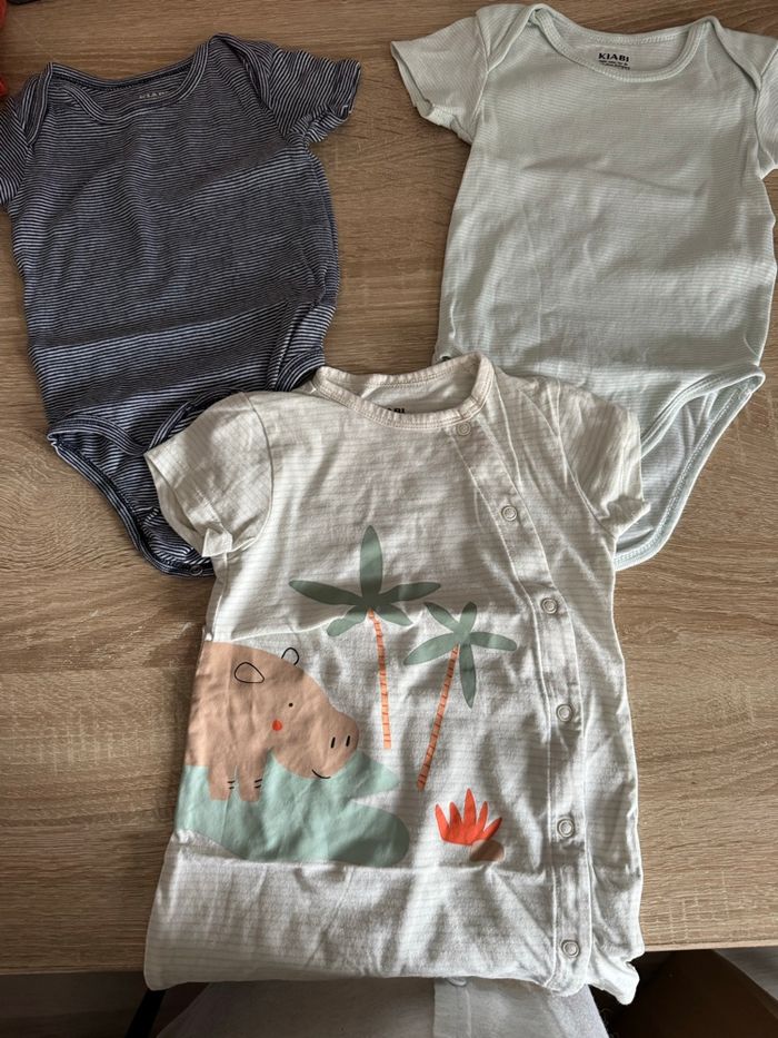 Lot 12 mois - photo numéro 2