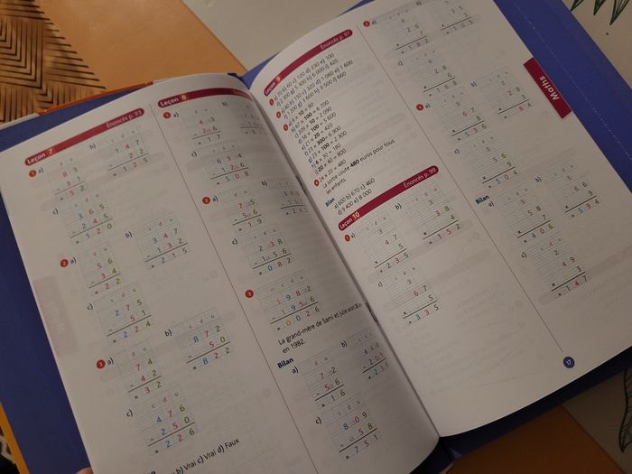 livre scolaire sami et Julie neuf . (7e) - photo numéro 2