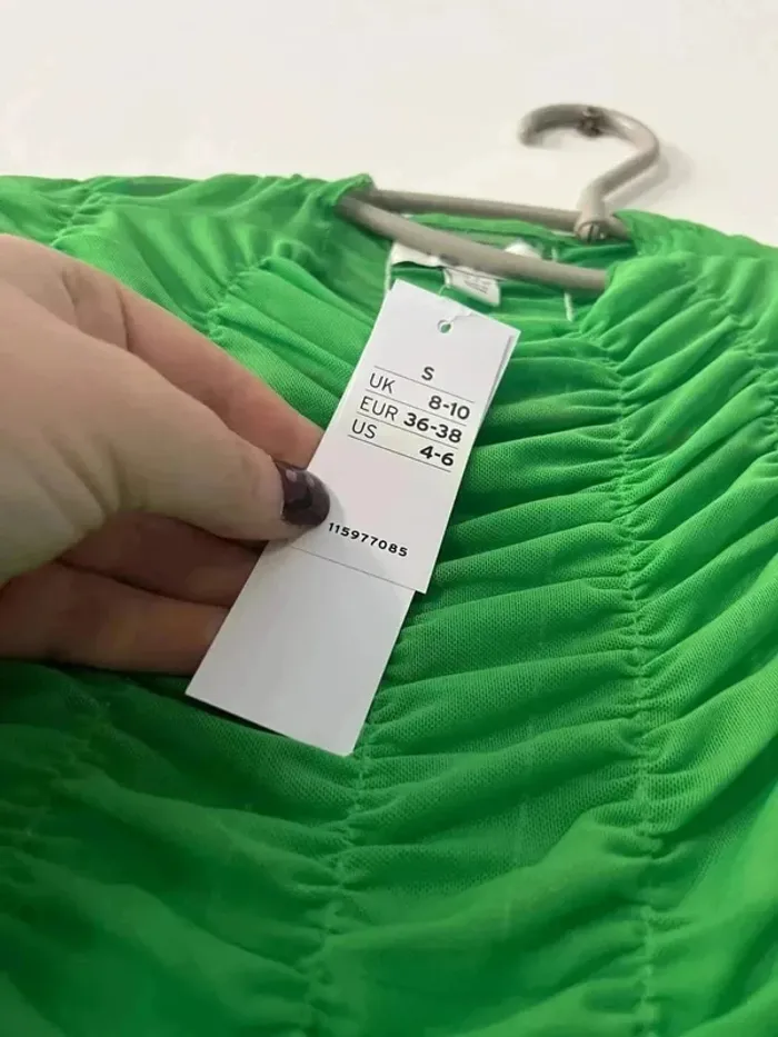 💚 Robe verte ruchée – Taille S - photo numéro 4