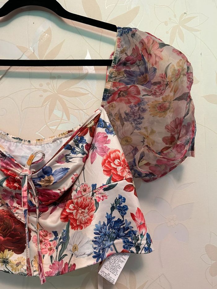 Crop top fleuris manches bouffantes • XXL - photo numéro 3