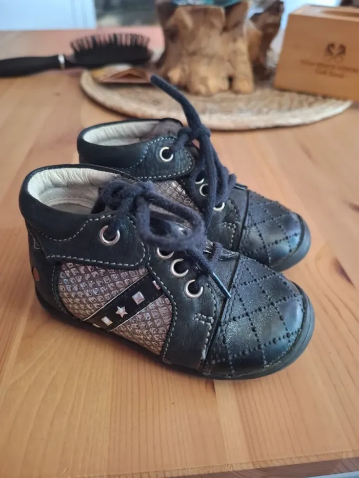 Chaussures GBB 20