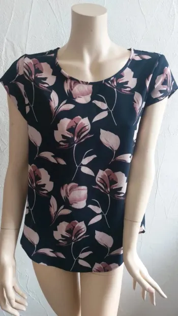 Tee-shirt crêpe élégant – Taille 36