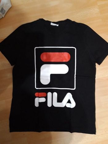 T shirt Fila noir L comme neuf