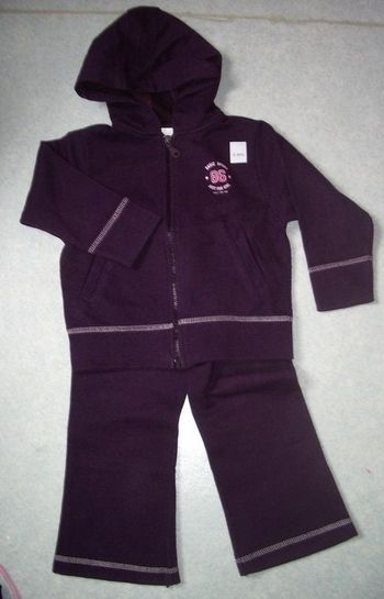 Jogging : pantalon + veste à capuche