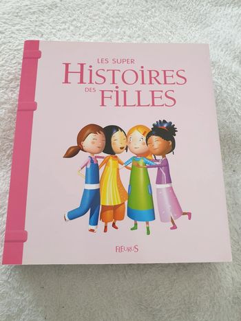 Livre Les super Histoires des Filles