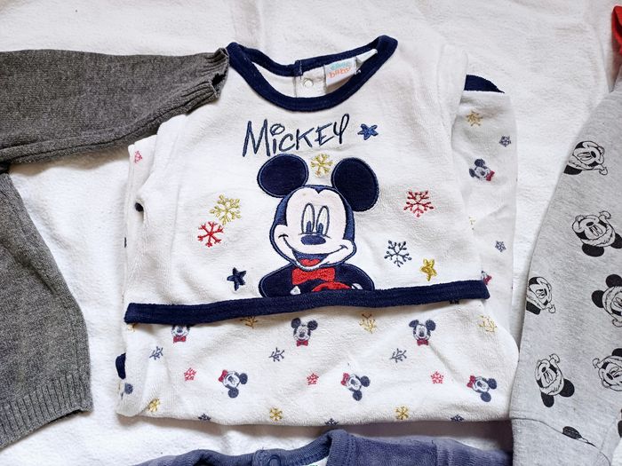 Lot de vêtements taille 3 mois Disney - photo numéro 8
