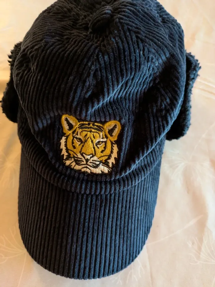 Casquette chapka velours Neuve - photo numéro 3