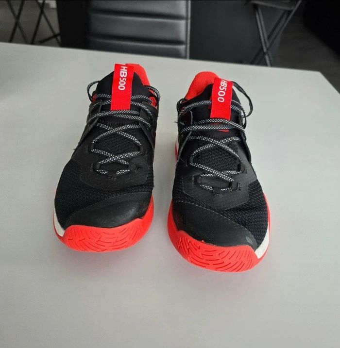 Chaussures de handball - pointure 39 - photo numéro 2