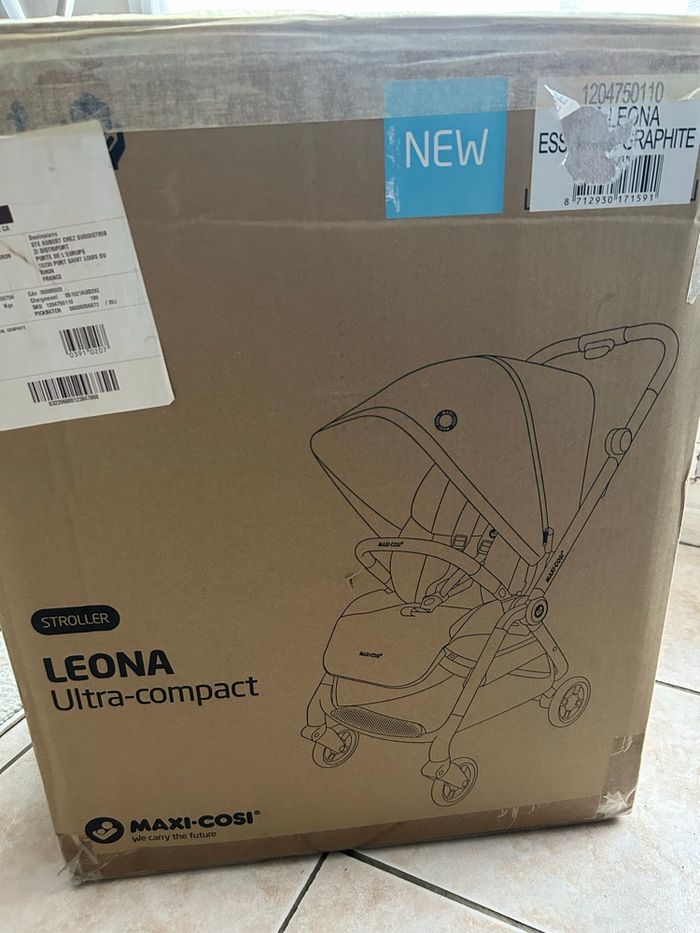 Poussette maxi cosy et ses accessoires - photo numéro 9